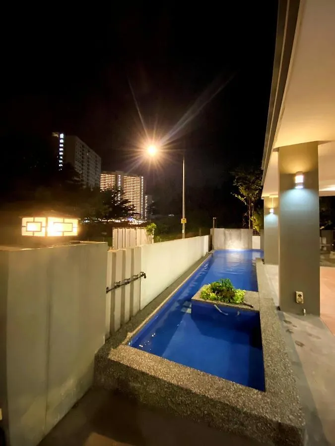 60Pax 9Br Villa Kids Swimming Pool, Ktv, Bbq N Pool Tables Near Spice Arena Penang 9800 Sqft Bayan Lepas Malasia