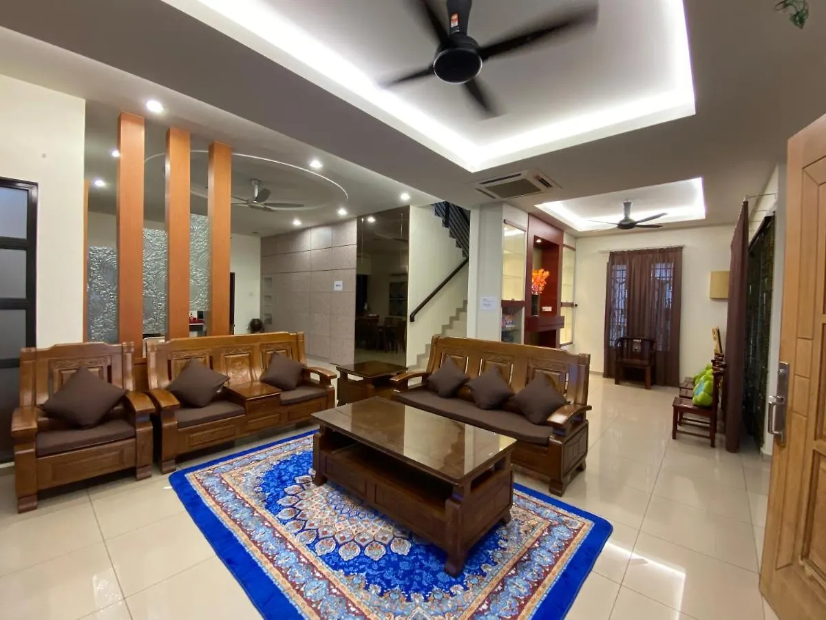 60Pax 9Br Villa Kids Swimming Pool, Ktv, Bbq N Pool Tables Near Spice Arena Penang 9800 Sqft Bayan Lepas Holiday home
