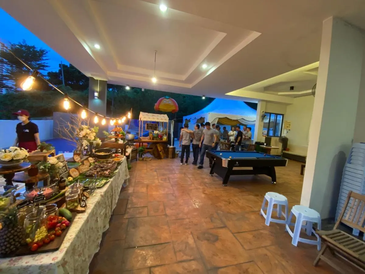 別荘 60Pax 9Br Villa Kids Swimming Pool, Ktv, Bbq N Pool Tables Near Spice Arena Penang 9800 Sqft バヤンレパス